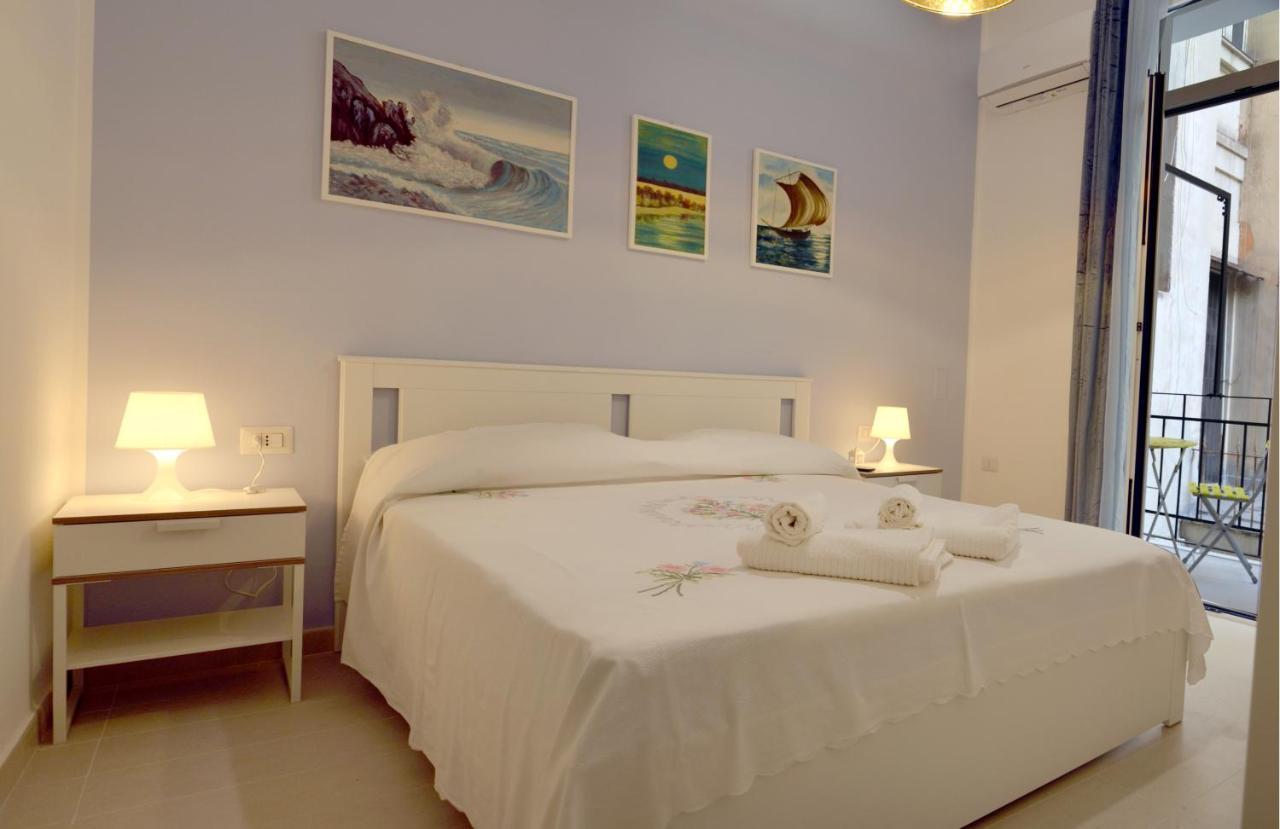 Meme Apartment Bari Luaran gambar